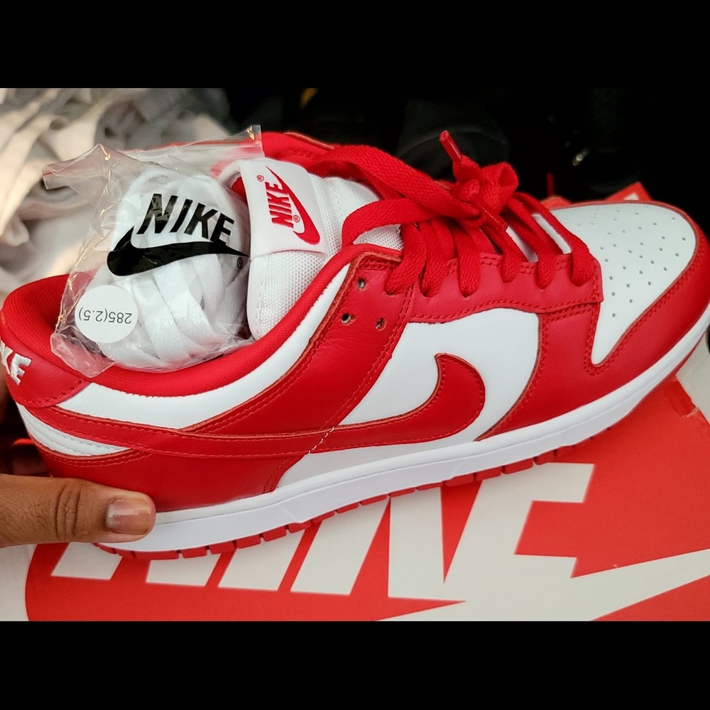 NIKE DUNK LOW University Red (2020)